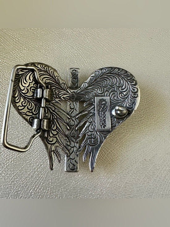 Nocona Ornate Winged Cross Heart Shaped Silver-Tone Rhinestone Belt Buckle - Picture 3 of 4